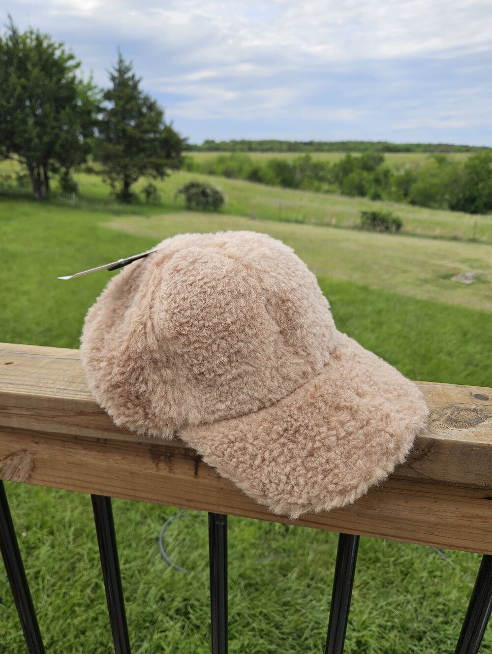 New Faux Shearling Baseball Cap Tan One Size Adjustable Winter Fuzzy Hat